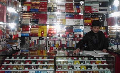 人流量稀少的烟酒店，为何能长期经营？老板揭秘 日入过万并非虚言